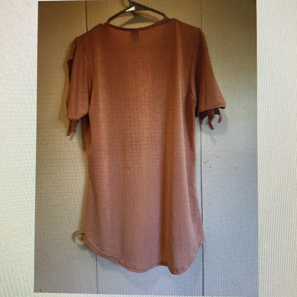 Lildy Knot Sleeve Blush Tunic - Size L / XL - NWT - Picture 3 of 8